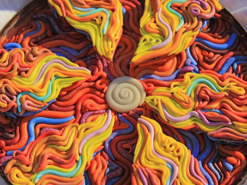 Sunlight Surrealistic Sculpture Tanbelia artist - Subjektiv.art