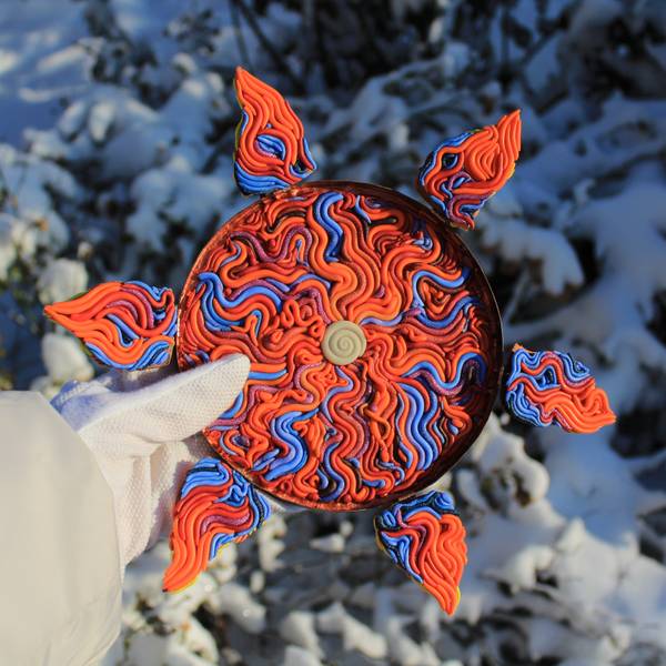 Sunlight Surrealistic Sculpture Tanbelia artist - Subjektiv.art