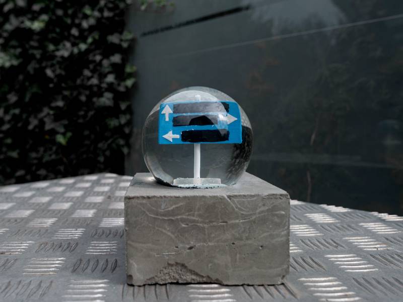 Nowhere Unspecified Sculpture Mikhail Ray - Subjektiv.art