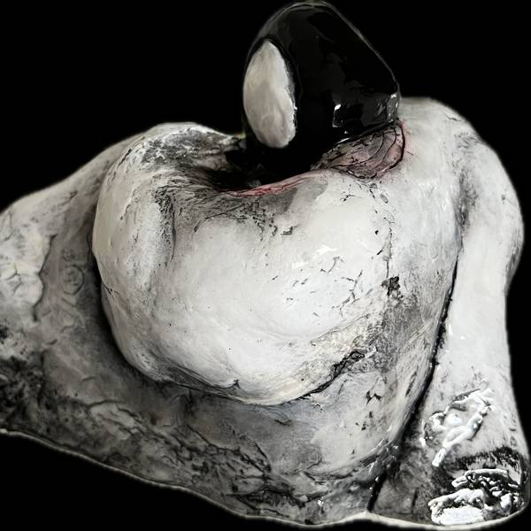 Sculpture of stone woman "Stela" Modern Ceramic Rymma Vinogradova - Subjektiv.art