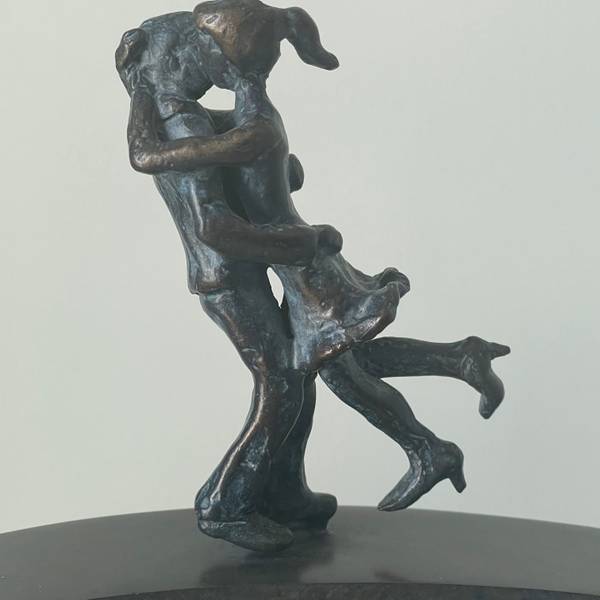 Tourbillon de l’amour Modern Sculpture valentine laude - Subjektiv.art