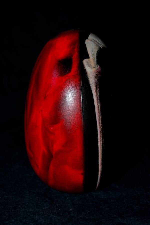 Shell Shape in Red Surrealistic Painting Yuliia Holub - Subjektiv.art