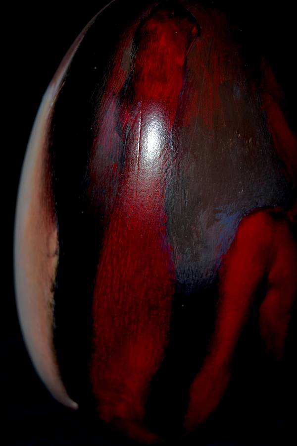 Shell Shape in Red Surrealistic Painting Yuliia Holub - Subjektiv.art