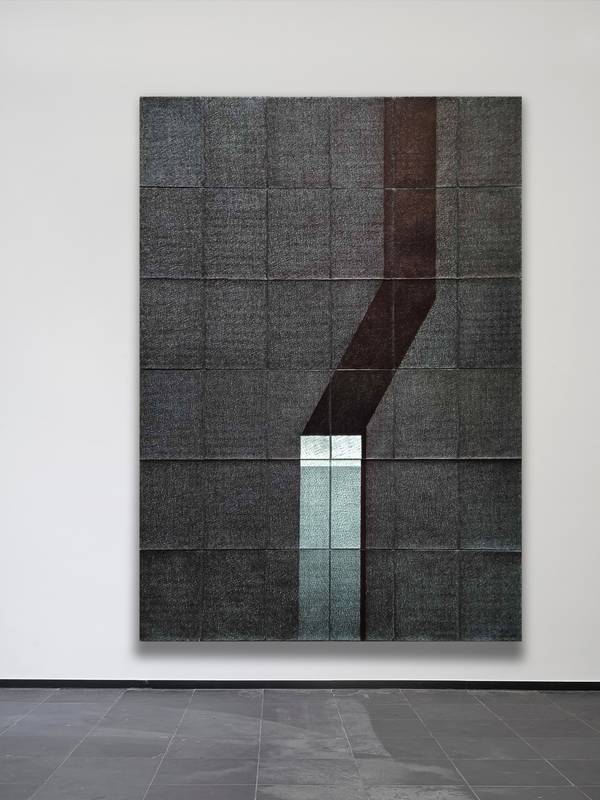 The mourning ribbon cracked  - Subjektiv.art