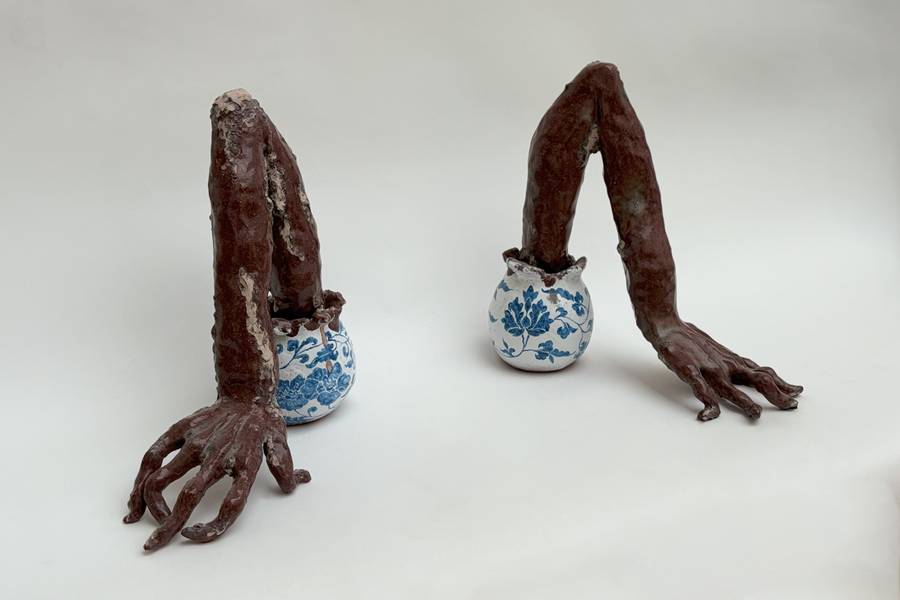 Apperances 2 Surrealistic Ceramic Ana Leonor Pinto - Subjektiv.art