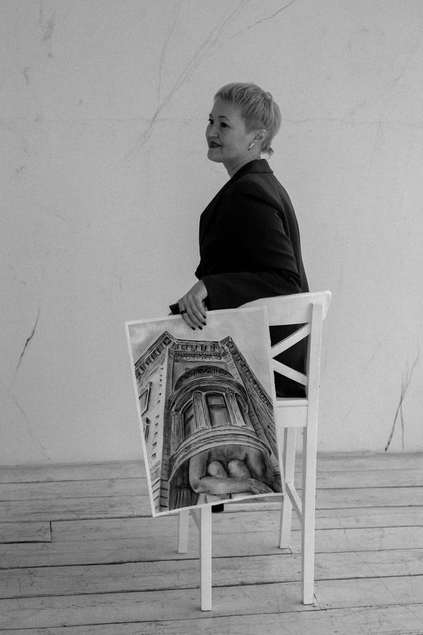 Shadow of safety Expressive and gestural Painting Olena Yemelianova - Subjektiv.art