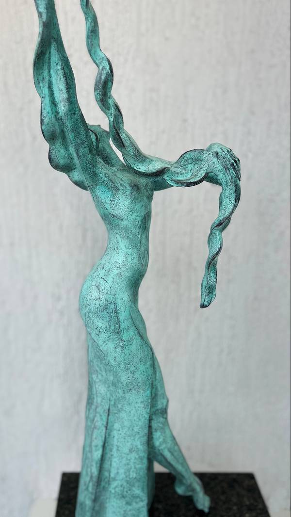 DANCE OF SOLOMEIA Modern Sculpture Roman Kykta - Subjektiv.art