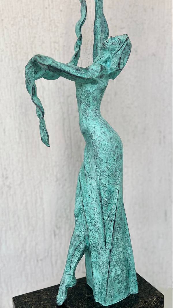 DANCE OF SOLOMEIA Modern Sculpture Roman Kykta - Subjektiv.art