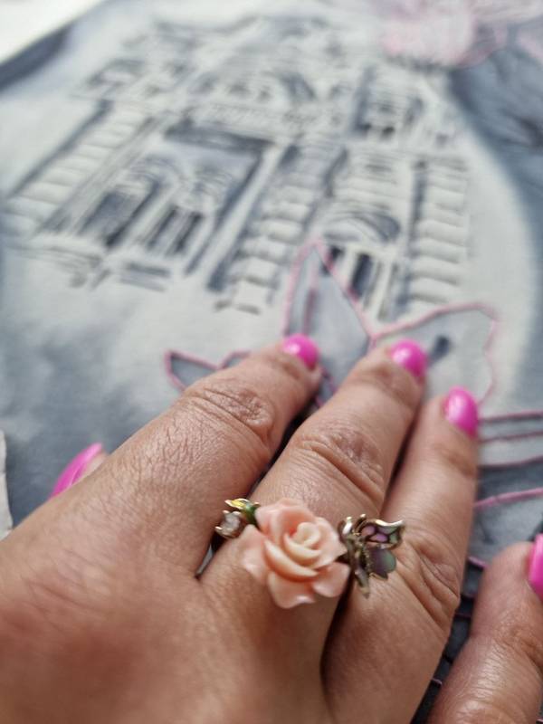 Installation of silence Expressive and gestural Painting Olena Yemelianova - Subjektiv.art