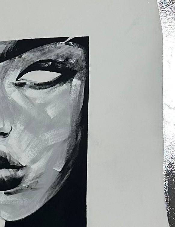 White Widow Abstract Painting Valeriia Shytman - Subjektiv.art