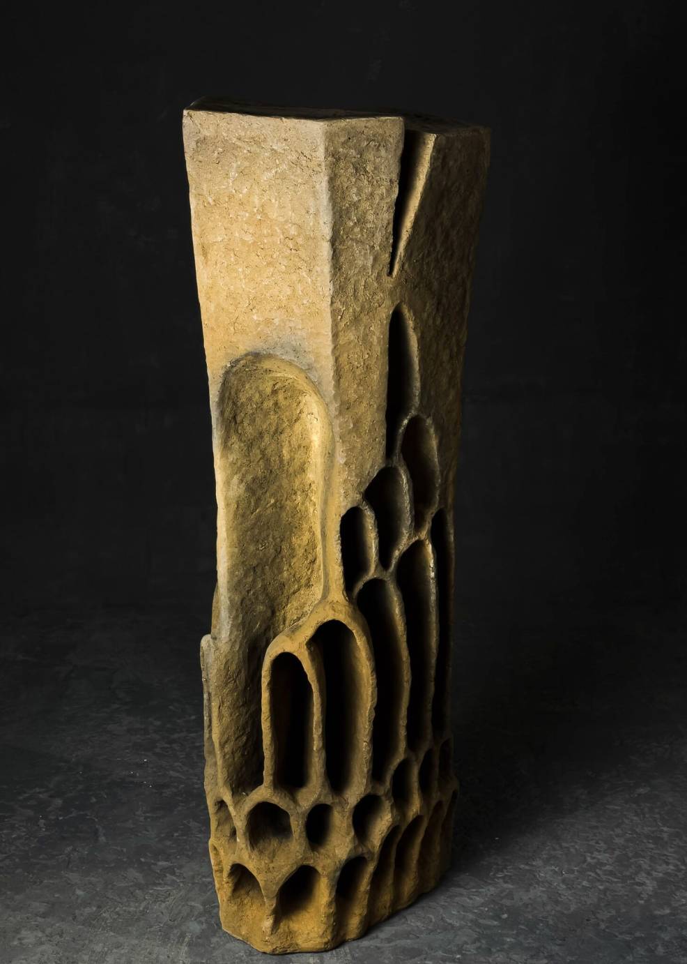 Abstract and non-figurative
